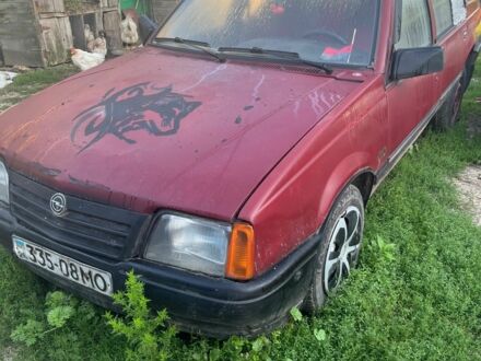 Опель Аскона 1987 в Костополе на Automoto.ua Красный Опель Аскона, объемом двигателя 1.6 л и пробегом 1000 тыс. км за 420 $, фото 1 на Automoto.ua
