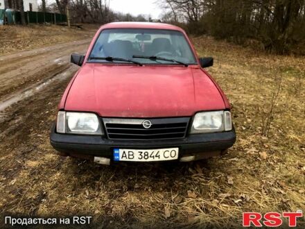 Опель Аскона 1987 у Тульчине на Automoto.ua Червоний Опель Аскона, об'ємом двигуна 1.8 л та пробігом 0 тис. км за 500 $, фото 1 на Automoto.ua