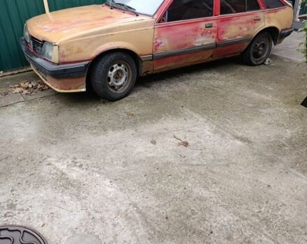 Опель Аскона 1987 в Верхнеднепровске на Automoto.ua Красный Опель Аскона, объемом двигателя 0 л и пробегом 100 тыс. км за 357 $, фото 1 на Automoto.ua