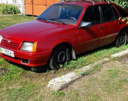 Опель Аскона 1987 в Киеве на Automoto.ua Красный Опель Аскона, объемом двигателя 1.6 л и пробегом 500 тыс. км за 1000 $, фото 1 на Automoto.ua