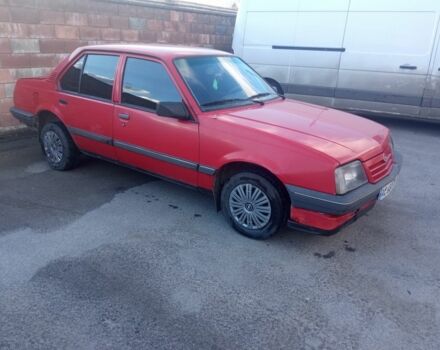 Красный Опель Аскона, объемом двигателя 1.6 л и пробегом 200 тыс. км за 750 $, фото 1 на Automoto.ua