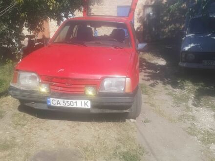 Опель Аскона 1988 в Городище на Automoto.ua Красный Опель Аскона, объемом двигателя 2 л и пробегом 300 тыс. км за 774 $, фото 1 на Automoto.ua