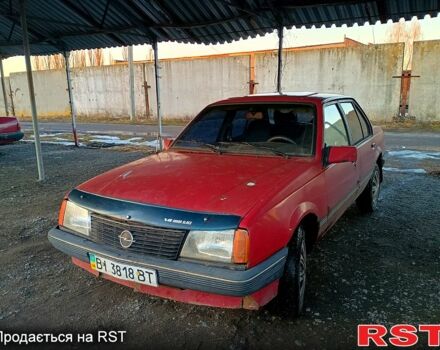 Красный Опель Аскона, объемом двигателя 1.6 л и пробегом 200 тыс. км за 650 $, фото 1 на Automoto.ua