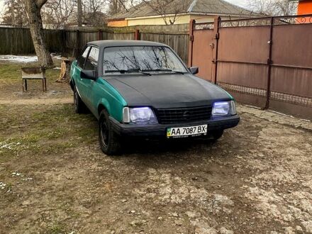 Опель Аскона 1982 у Чернігові на Automoto.ua Опель Аскона, об'ємом двигуна 18 л та пробігом 300 тис. км за 360 $, фото 1 на Automoto.ua
