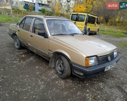 Опель Аскона 1981 в Трускавце на Automoto.ua Желтый Опель Аскона, объемом двигателя 1.6 л и пробегом 500 тыс. км за 400 $, фото 6 на Automoto.ua