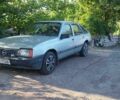 Сірий Опель Аскона, об'ємом двигуна 1.6 л та пробігом 1000 тис. км за 650 $, фото 1 на Automoto.ua