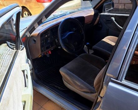 Серый Опель Аскона, объемом двигателя 1.6 л и пробегом 70 тыс. км за 930 $, фото 4 на Automoto.ua