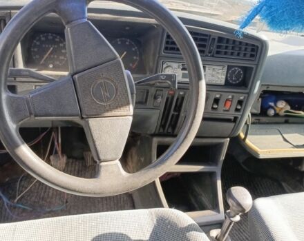 Опель Аскона 1986 в Самборе на Automoto.ua Серый Опель Аскона, объемом двигателя 0 л и пробегом 300 тыс. км за 500 $, фото 9 на Automoto.ua