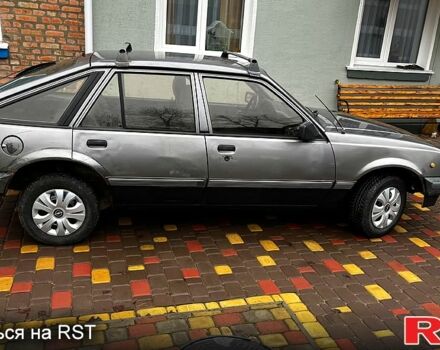 Сірий Опель Аскона, об'ємом двигуна 1.6 л та пробігом 369 тис. км за 800 $, фото 5 на Automoto.ua