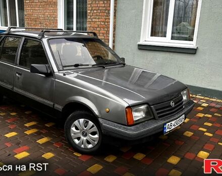 Сірий Опель Аскона, об'ємом двигуна 1.6 л та пробігом 369 тис. км за 800 $, фото 9 на Automoto.ua