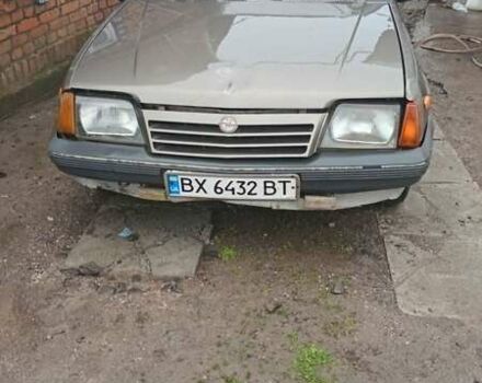 Серый Опель Аскона, объемом двигателя 1.6 л и пробегом 180 тыс. км за 1000 $, фото 2 на Automoto.ua