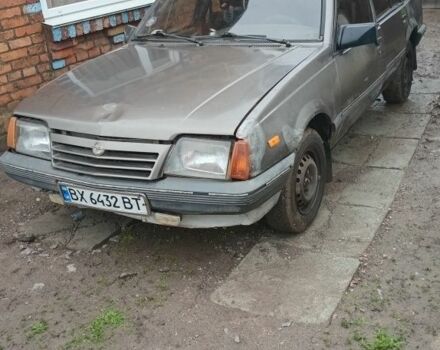 Серый Опель Аскона, объемом двигателя 1.6 л и пробегом 55 тыс. км за 650 $, фото 1 на Automoto.ua