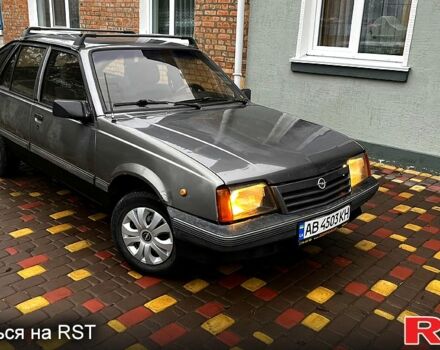 Сірий Опель Аскона, об'ємом двигуна 1.6 л та пробігом 369 тис. км за 800 $, фото 1 на Automoto.ua