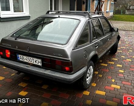 Сірий Опель Аскона, об'ємом двигуна 1.6 л та пробігом 369 тис. км за 800 $, фото 2 на Automoto.ua