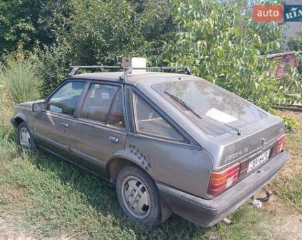 Серый Опель Аскона, объемом двигателя 1.6 л и пробегом 300 тыс. км за 450 $, фото 2 на Automoto.ua