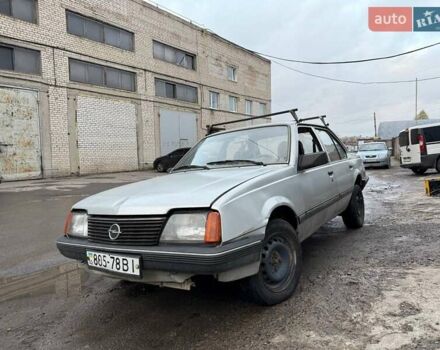 Серый Опель Аскона, объемом двигателя 0 л и пробегом 130 тыс. км за 1000 $, фото 5 на Automoto.ua