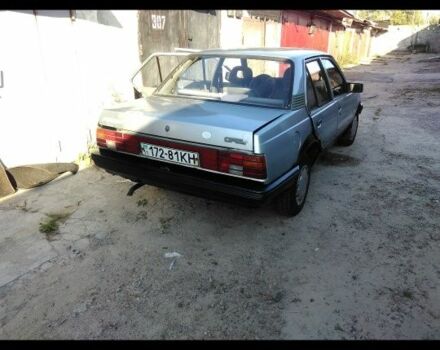 Серый Опель Аскона, объемом двигателя 1.4 л и пробегом 300 тыс. км за 473 $, фото 3 на Automoto.ua