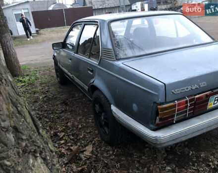 Серый Опель Аскона, объемом двигателя 1.6 л и пробегом 300 тыс. км за 350 $, фото 7 на Automoto.ua