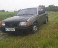 Сірий Опель Аскона, об'ємом двигуна 1.6 л та пробігом 300 тис. км за 1000 $, фото 3 на Automoto.ua
