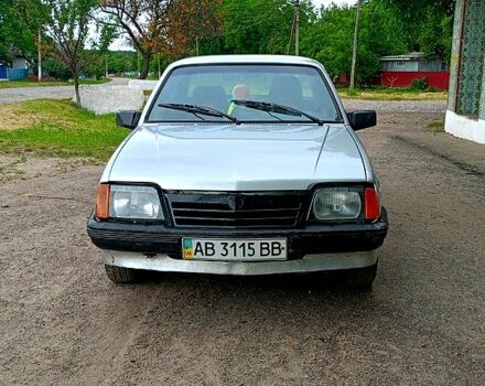 Сірий Опель Аскона, об'ємом двигуна 1.6 л та пробігом 263 тис. км за 850 $, фото 8 на Automoto.ua