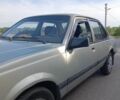 Сірий Опель Аскона, об'ємом двигуна 1.6 л та пробігом 1000 тис. км за 450 $, фото 2 на Automoto.ua