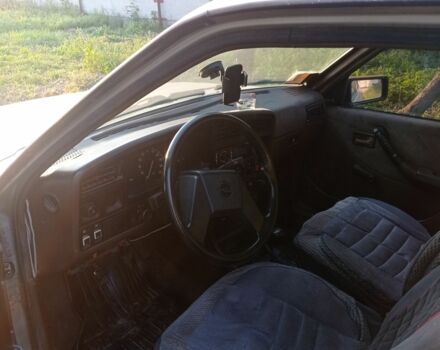 Серый Опель Аскона, объемом двигателя 0 л и пробегом 25 тыс. км за 550 $, фото 5 на Automoto.ua