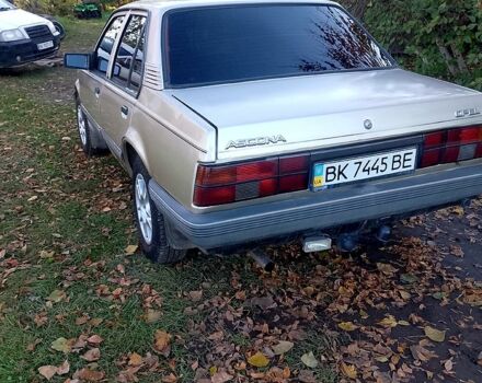 Опель Аскона 1988 в Ровно на Automoto.ua Серый Опель Аскона, объемом двигателя 1.8 л и пробегом 0 тыс. км за 1500 $, фото 3 на Automoto.ua