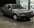 Серый Опель Аскона, объемом двигателя 1.6 л и пробегом 300 тыс. км за 449 $, фото 1 на Automoto.ua