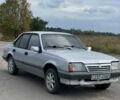 Сірий Опель Аскона, об'ємом двигуна 1.6 л та пробігом 999 тис. км за 750 $, фото 1 на Automoto.ua