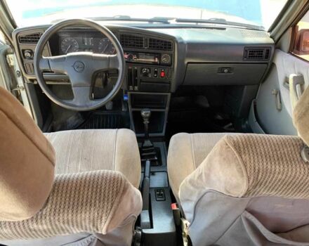 Сірий Опель Аскона, об'ємом двигуна 1.6 л та пробігом 268 тис. км за 425 $, фото 6 на Automoto.ua