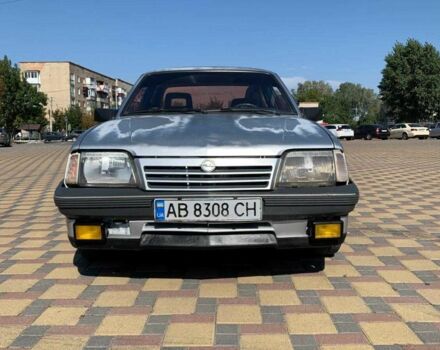 Сірий Опель Аскона, об'ємом двигуна 1.6 л та пробігом 268 тис. км за 425 $, фото 2 на Automoto.ua