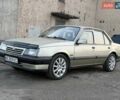 Сірий Опель Аскона, об'ємом двигуна 1.59 л та пробігом 100 тис. км за 2300 $, фото 1 на Automoto.ua