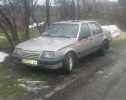 Серый Опель Аскона, объемом двигателя 1.8 л и пробегом 250 тыс. км за 900 $, фото 6 на Automoto.ua