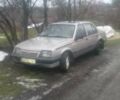 Серый Опель Аскона, объемом двигателя 1.8 л и пробегом 250 тыс. км за 900 $, фото 6 на Automoto.ua