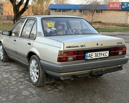 Сірий Опель Аскона, об'ємом двигуна 1.59 л та пробігом 100 тис. км за 2300 $, фото 2 на Automoto.ua