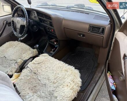 Сірий Опель Аскона, об'ємом двигуна 1.59 л та пробігом 100 тис. км за 2300 $, фото 31 на Automoto.ua