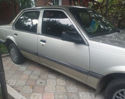 Серый Опель Аскона, объемом двигателя 1 л и пробегом 80 тыс. км за 1300 $, фото 5 на Automoto.ua