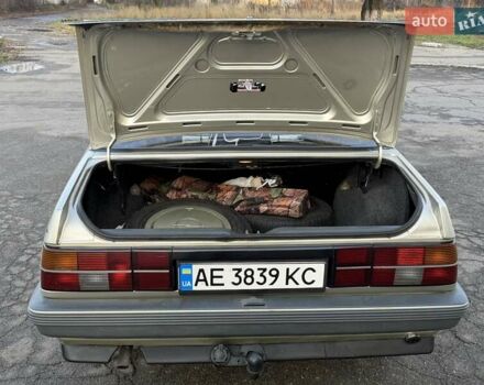 Сірий Опель Аскона, об'ємом двигуна 1.59 л та пробігом 100 тис. км за 2300 $, фото 39 на Automoto.ua