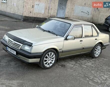 Сірий Опель Аскона, об'ємом двигуна 1.59 л та пробігом 100 тис. км за 2300 $, фото 10 на Automoto.ua