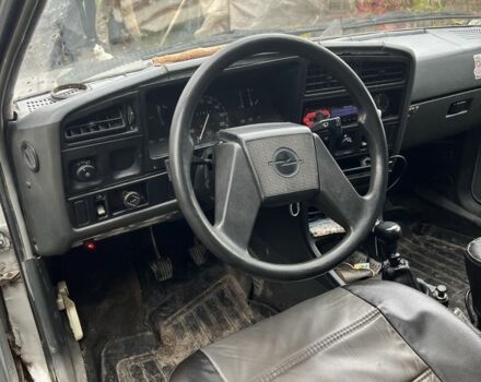 Опель Аскона 1985 в Броварах на Automoto.ua Серый Опель Аскона, объемом двигателя 1.6 л и пробегом 3 тыс. км за 645 $, фото 4 на Automoto.ua