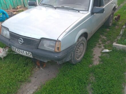 Серый Опель Аскона, объемом двигателя 1 л и пробегом 40 тыс. км за 312 $, фото 1 на Automoto.ua