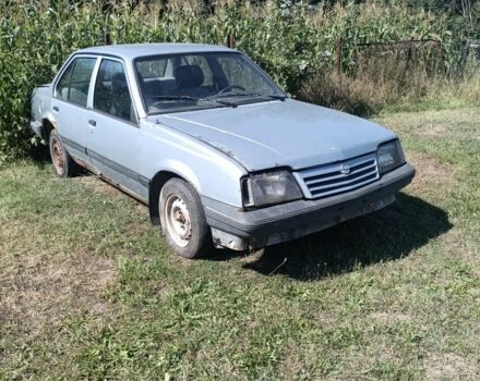 Сірий Опель Аскона, об'ємом двигуна 0 л та пробігом 340 тис. км за 500 $, фото 1 на Automoto.ua