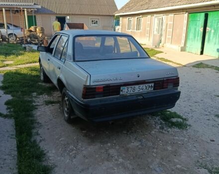 Серый Опель Аскона, объемом двигателя 0 л и пробегом 200 тыс. км за 350 $, фото 1 на Automoto.ua