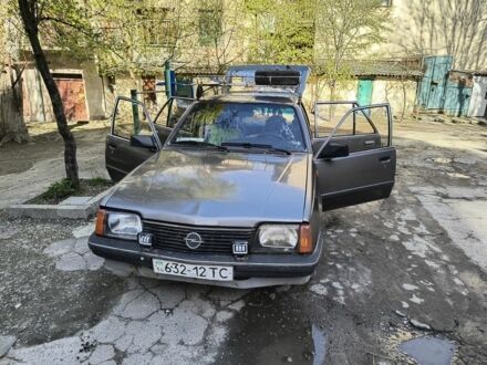 Опель Аскона 1985 у Львові на Automoto.ua Сірий Опель Аскона, об'ємом двигуна 0 л та пробігом 2 тис. км за 1300 $, фото 1 на Automoto.ua