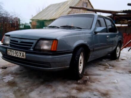 Сірий Опель Аскона, об'ємом двигуна 1.8 л та пробігом 100 тис. км за 690 $, фото 1 на Automoto.ua