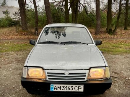 Сірий Опель Аскона, об'ємом двигуна 1.6 л та пробігом 225 тис. км за 700 $, фото 1 на Automoto.ua