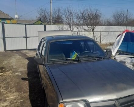 Серый Опель Аскона, объемом двигателя 1 л и пробегом 300 тыс. км за 700 $, фото 1 на Automoto.ua