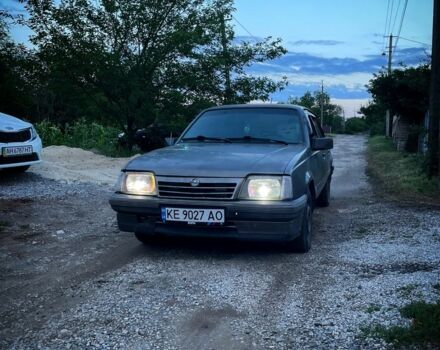 Сірий Опель Аскона, об'ємом двигуна 1.6 л та пробігом 54 тис. км за 897 $, фото 1 на Automoto.ua