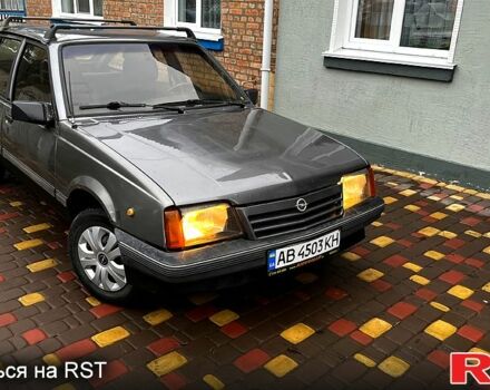 Серый Опель Аскона, объемом двигателя 1.6 л и пробегом 369 тыс. км за 800 $, фото 1 на Automoto.ua