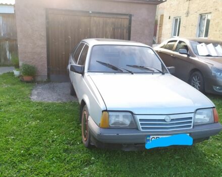 Сірий Опель Аскона, об'ємом двигуна 1 л та пробігом 1 тис. км за 1500 $, фото 1 на Automoto.ua